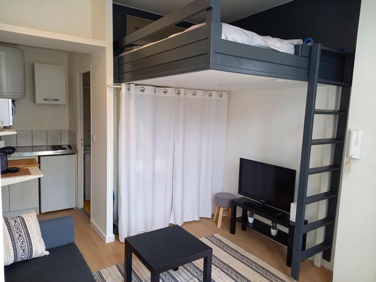 Appartement Avec Terrasse En Résidence Calme à Dijon.